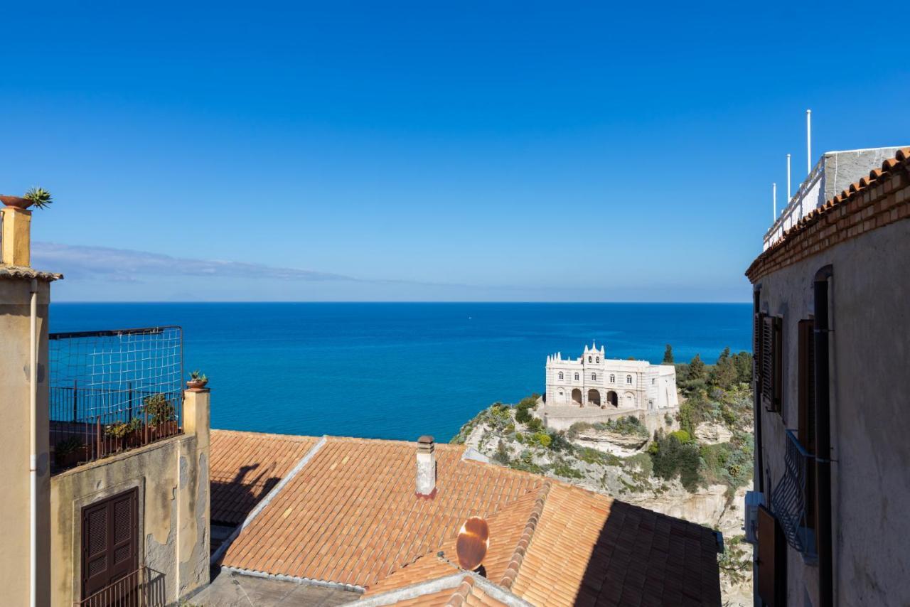 All'Angolo Della Torre Тропеа Екстериор снимка